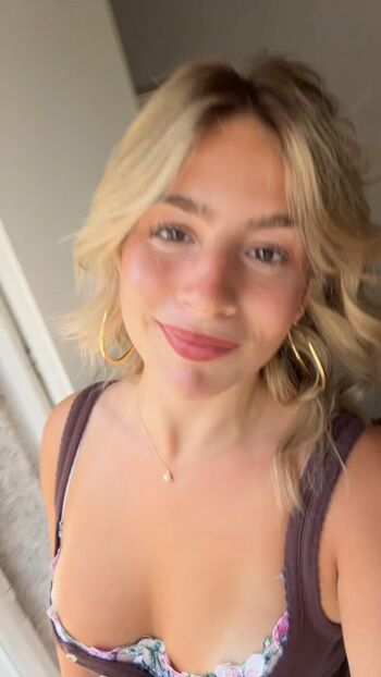 Full leaked Ainsley rolstad private onlyfans photo