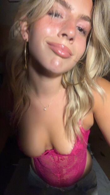 Full leaked Ainsley rolstad private onlyfans photo