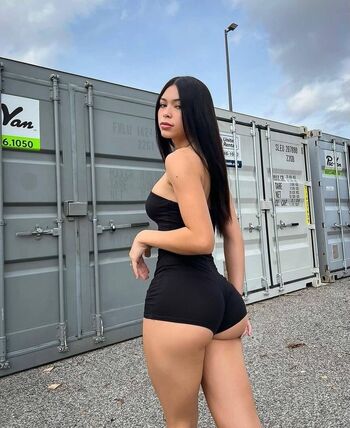 Full leaked Aishahs sofey private onlyfans photo