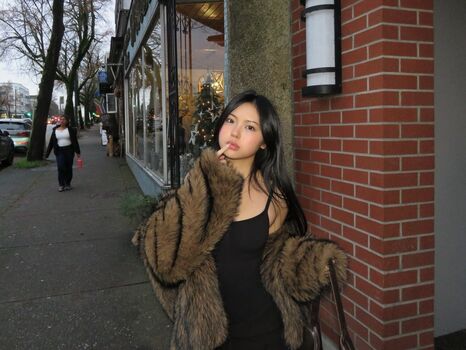 Full leaked Aishlvsu private onlyfans photo