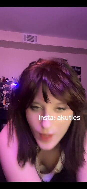 Akutles