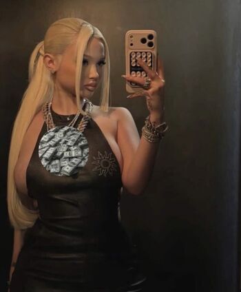 Full leaked Alabama barker page private onlyfans photo