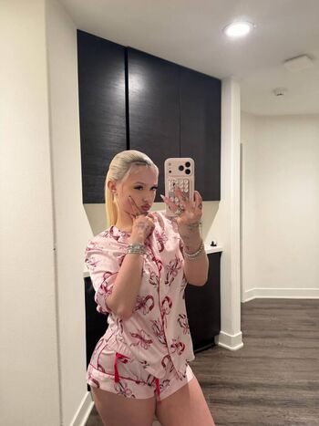 Full leaked Alabama barker private onlyfans photo