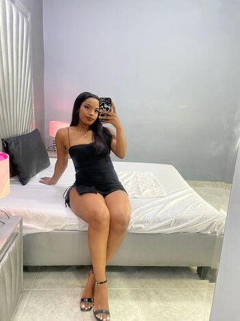 Full leaked Alanabale private onlyfans photo