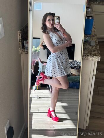 Full leaked Alanarose private onlyfans photo