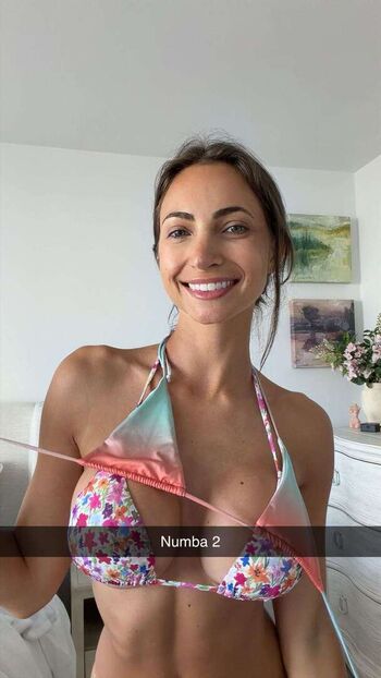 Full leaked Alannalouise private onlyfans photo
