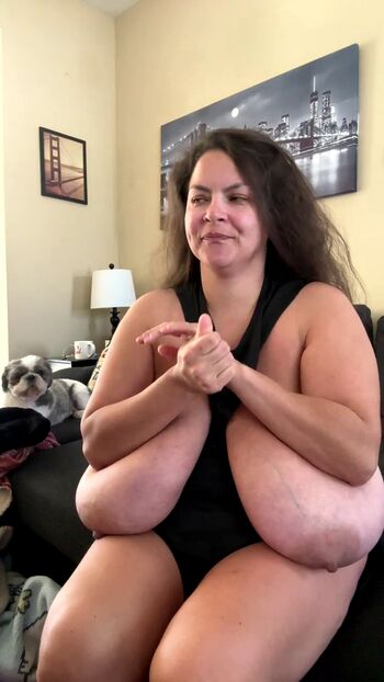 Full leaked Alaura grey private onlyfans photo