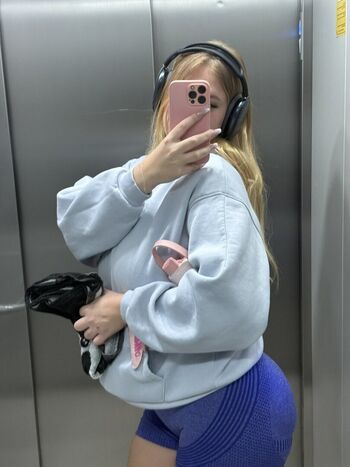 Full leaked Albitarobainam private onlyfans photo