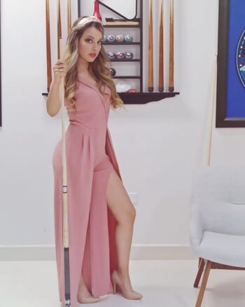 Full leaked Ale valencia page private onlyfans photo