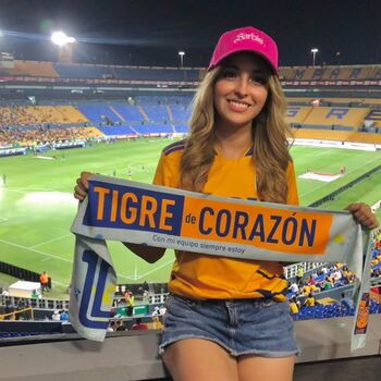 Full leaked Ale valencia page private onlyfans photo