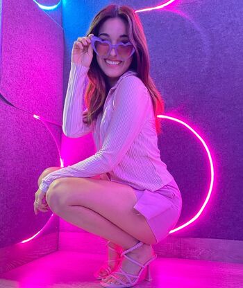 Full leaked Ale valencia page private onlyfans photo