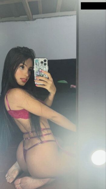 Full leaked Alejandralamalandra private onlyfans photo