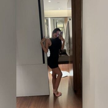 Full leaked Alejandralamalandra private onlyfans photo