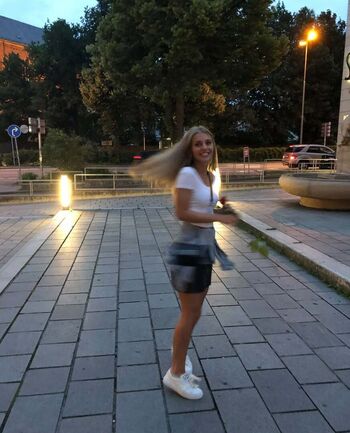 Full leaked Alexa breit  page private onlyfans photo