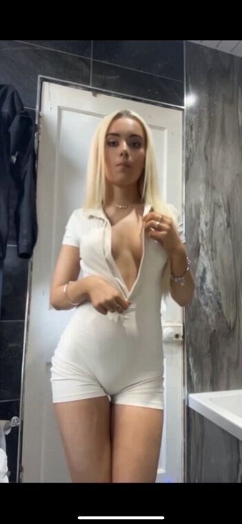 Full leaked Alexis finlay private onlyfans photo