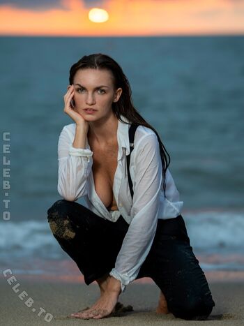 Full leaked Alexis reed private onlyfans photo