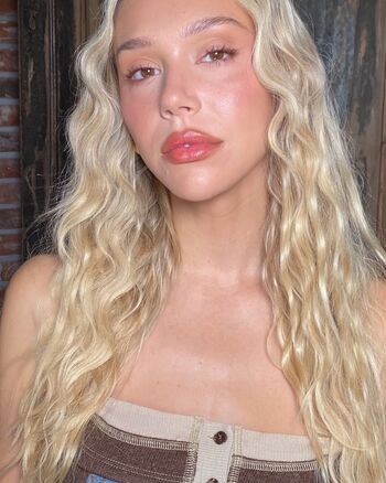 Full leaked Alexis ren  page private onlyfans photo