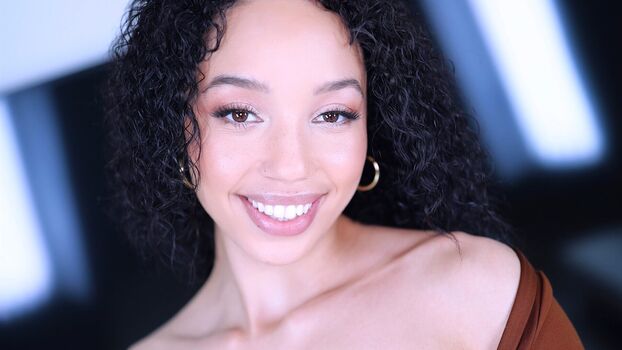 Full leaked Alexis tae page private onlyfans photo