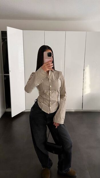 Full leaked Aleynaoezcan private onlyfans photo