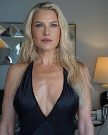 Full leaked Ali larter  page private onlyfans photo