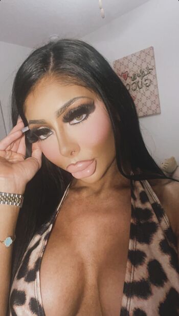 Full leaked Alia may private onlyfans photo