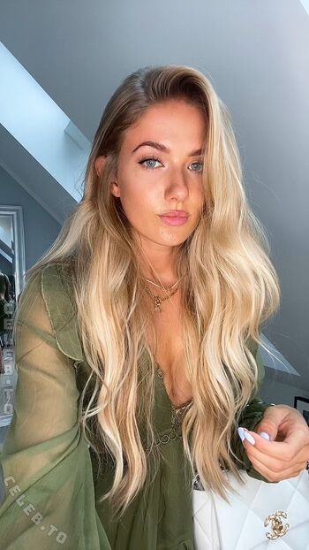Full leaked Alica schmidt page private onlyfans photo