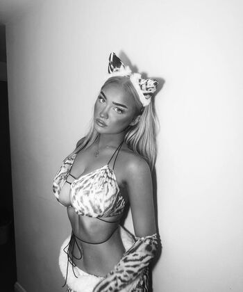 Full leaked Alice amber huntley page private onlyfans photo