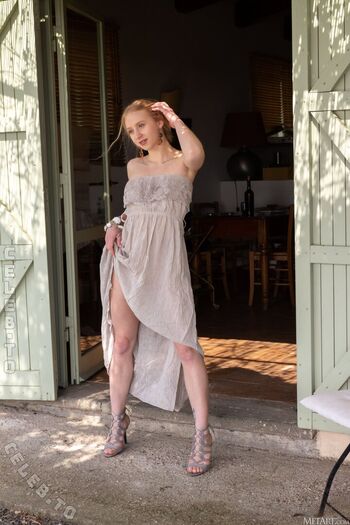 Full leaked Alice blue page private onlyfans photo