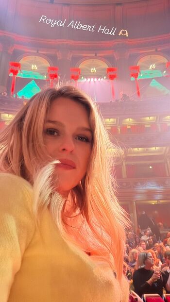 Full leaked Alice eve private onlyfans photo