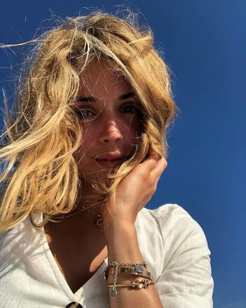Full leaked Alice isaaz page private onlyfans photo