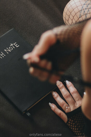 Full leaked Aliese  page private onlyfans photo