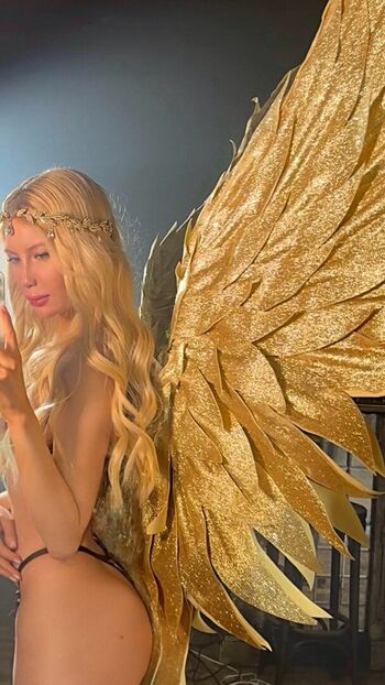 Full leaked Alina mayer page private onlyfans photo