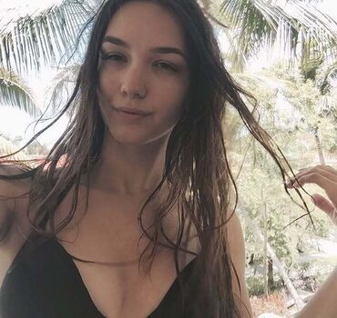 Full leaked Alinaavii page private onlyfans photo