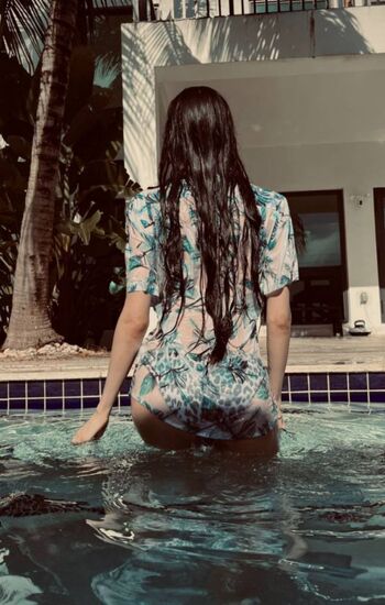 Full leaked Alinaavii private onlyfans photo