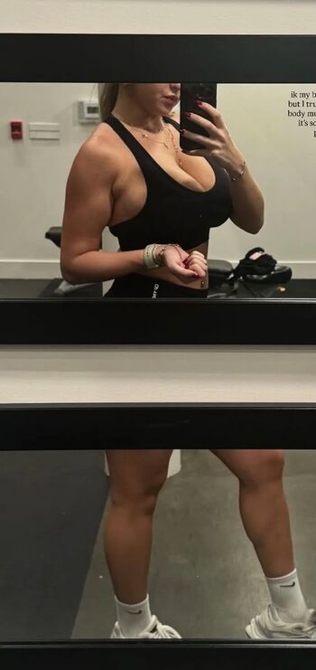 Full leaked Alinafernandez private onlyfans photo