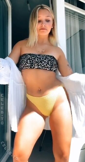 Full leaked Alinamour private onlyfans photo