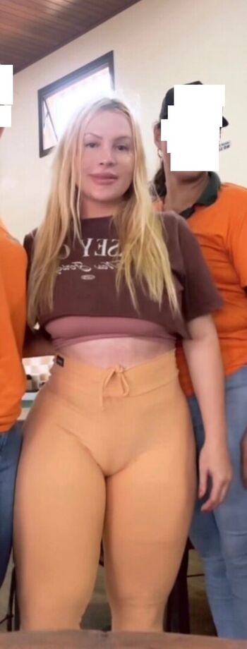 Full leaked Aline fuchter ouriques page private onlyfans photo