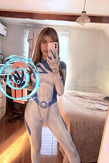 Full leaked Alineettv private onlyfans photo