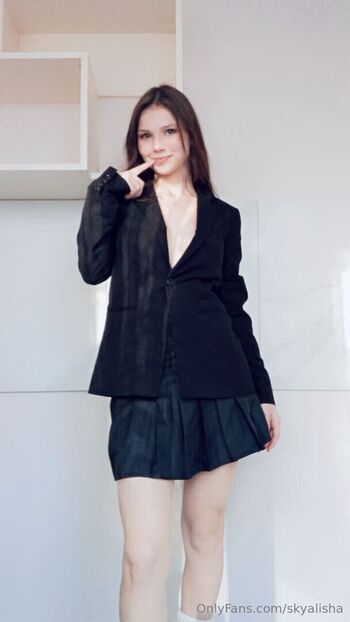 Full leaked Alisha sky page private onlyfans photo