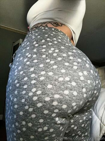 Full leaked Alixmn private onlyfans photo