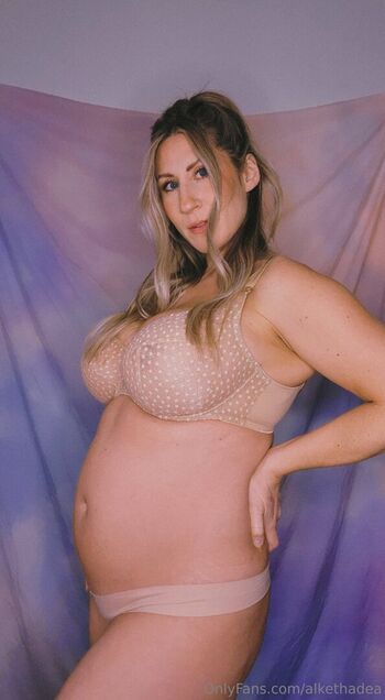 Full leaked Alkethadea private onlyfans photo