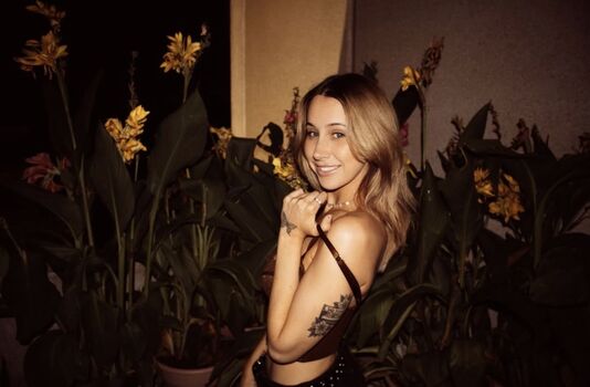 Full leaked Allieesaur private onlyfans photo