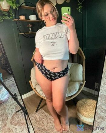 Full leaked Allieluna private onlyfans photo