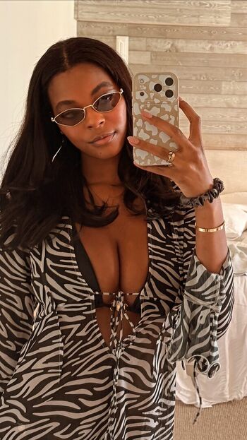 Full leaked Allieredmondd private onlyfans photo