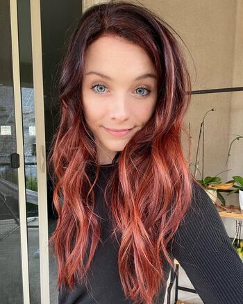 Full leaked Alliestrasza private onlyfans photo