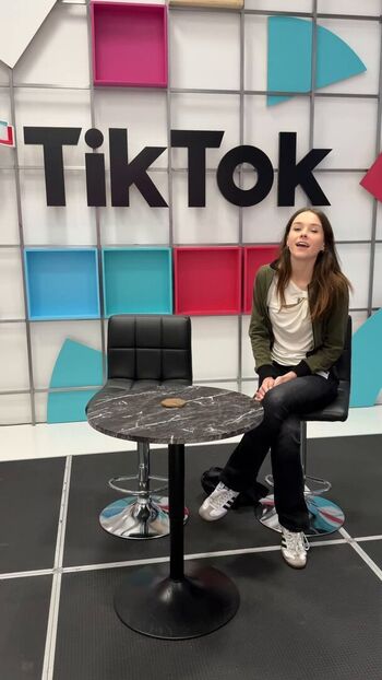 Full leaked Alliestrasza private onlyfans photo