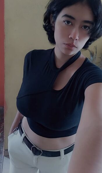 Full leaked Allisauria page private onlyfans photo