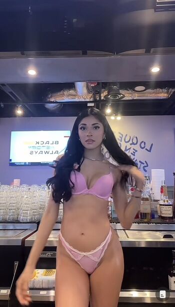 Full leaked Alliyah deanne private onlyfans photo