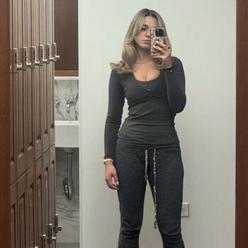 Full leaked Allyannamaria page private onlyfans photo