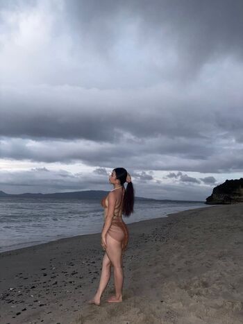 Full leaked Allysa amogues page private onlyfans photo